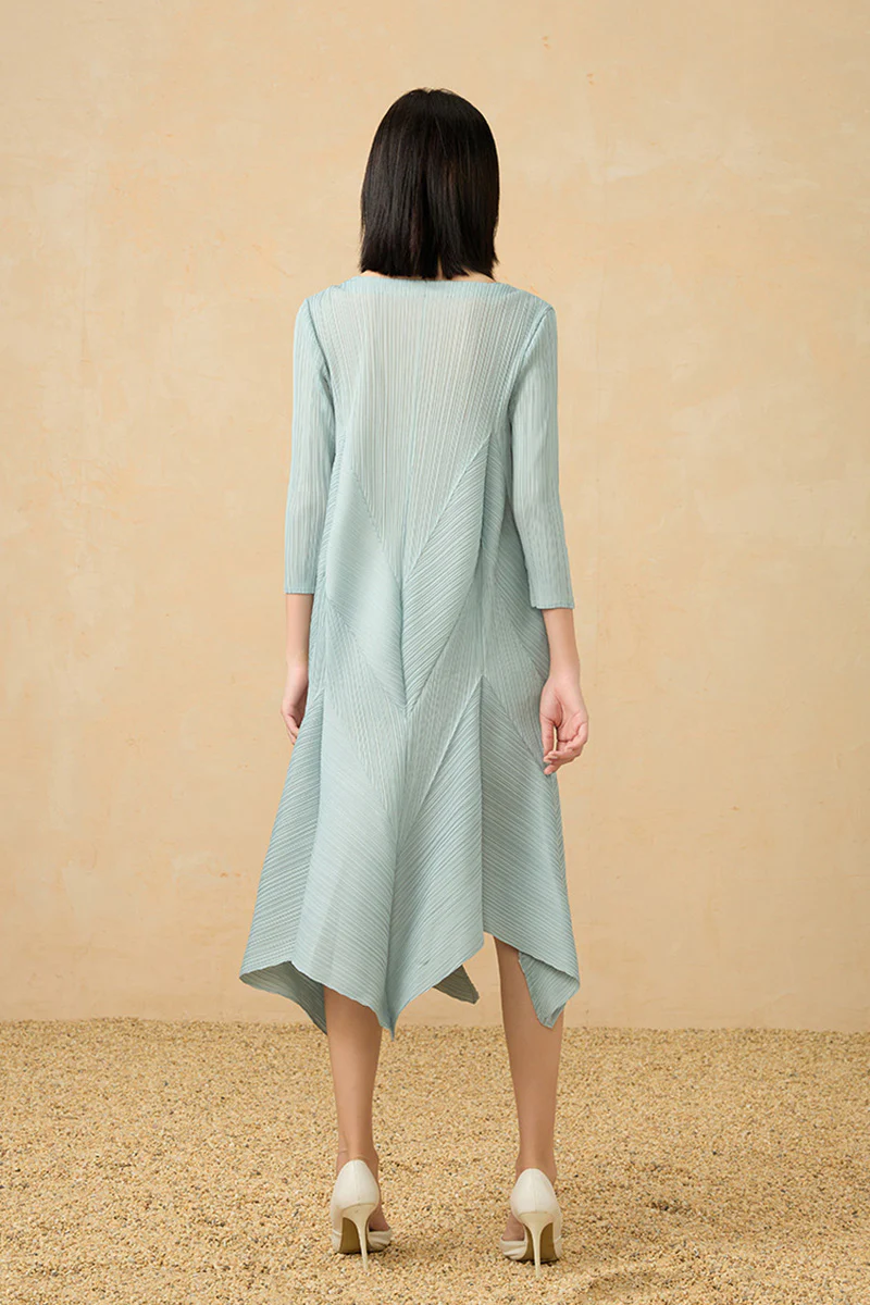 Pleated Long-Sleeve Midi Dress with Tulip Hem - HBQMJX