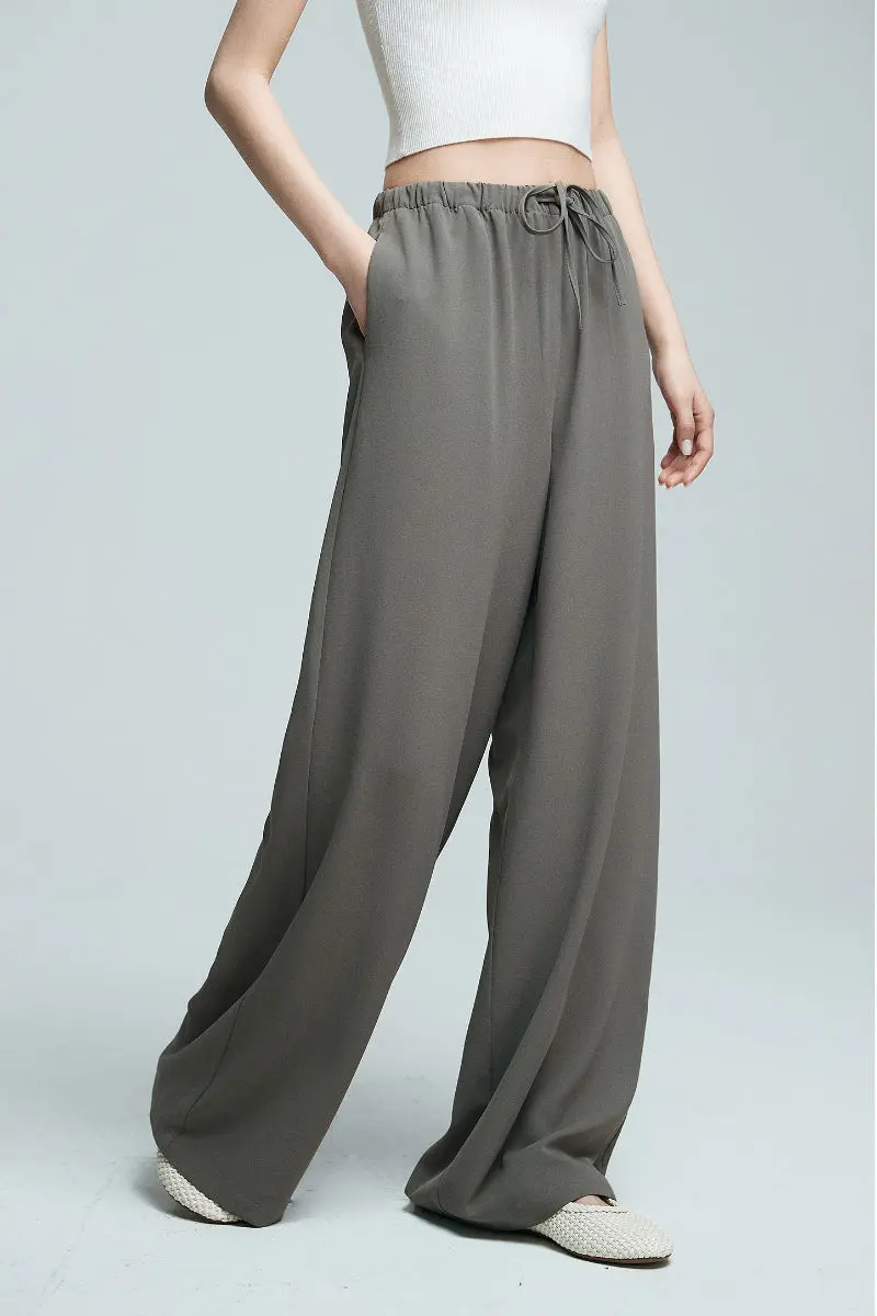 White Pull-On Wrinkle-Free Cooling Puddle Pants - HBQMJX
