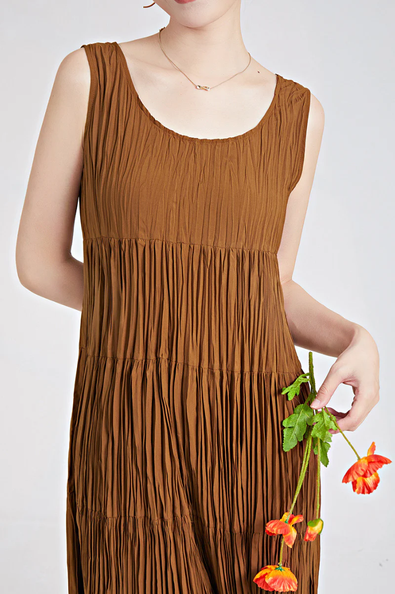 Designer Inspired Pleated Flowy Sleeveless Midi Dress - HBQMJX