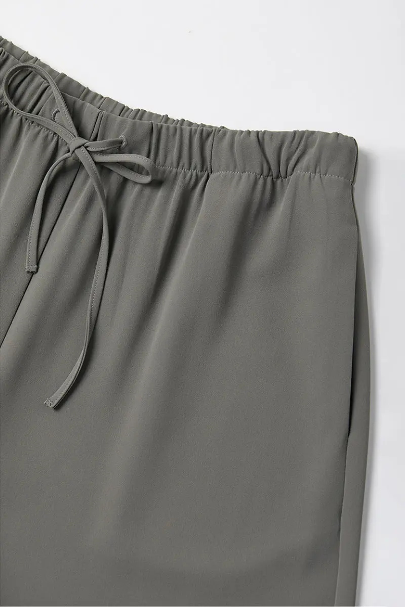 White Pull-On Wrinkle-Free Cooling Puddle Pants - HBQMJX