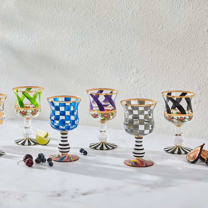 Maypole Black Wine Glass