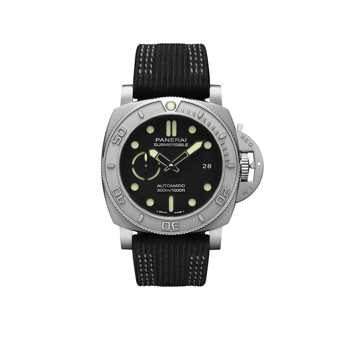 PANERAI-SUBMERSIBLE-PAM00984-47MM-Titanium