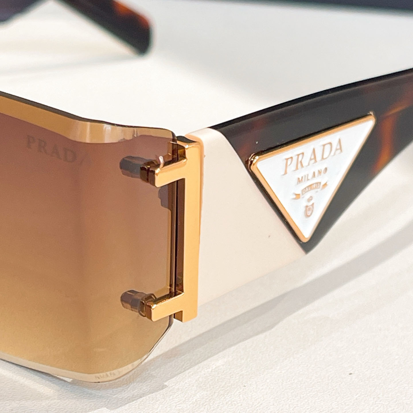 Prada square frame glasses brown/tawny/red/black color Size 62口17-140