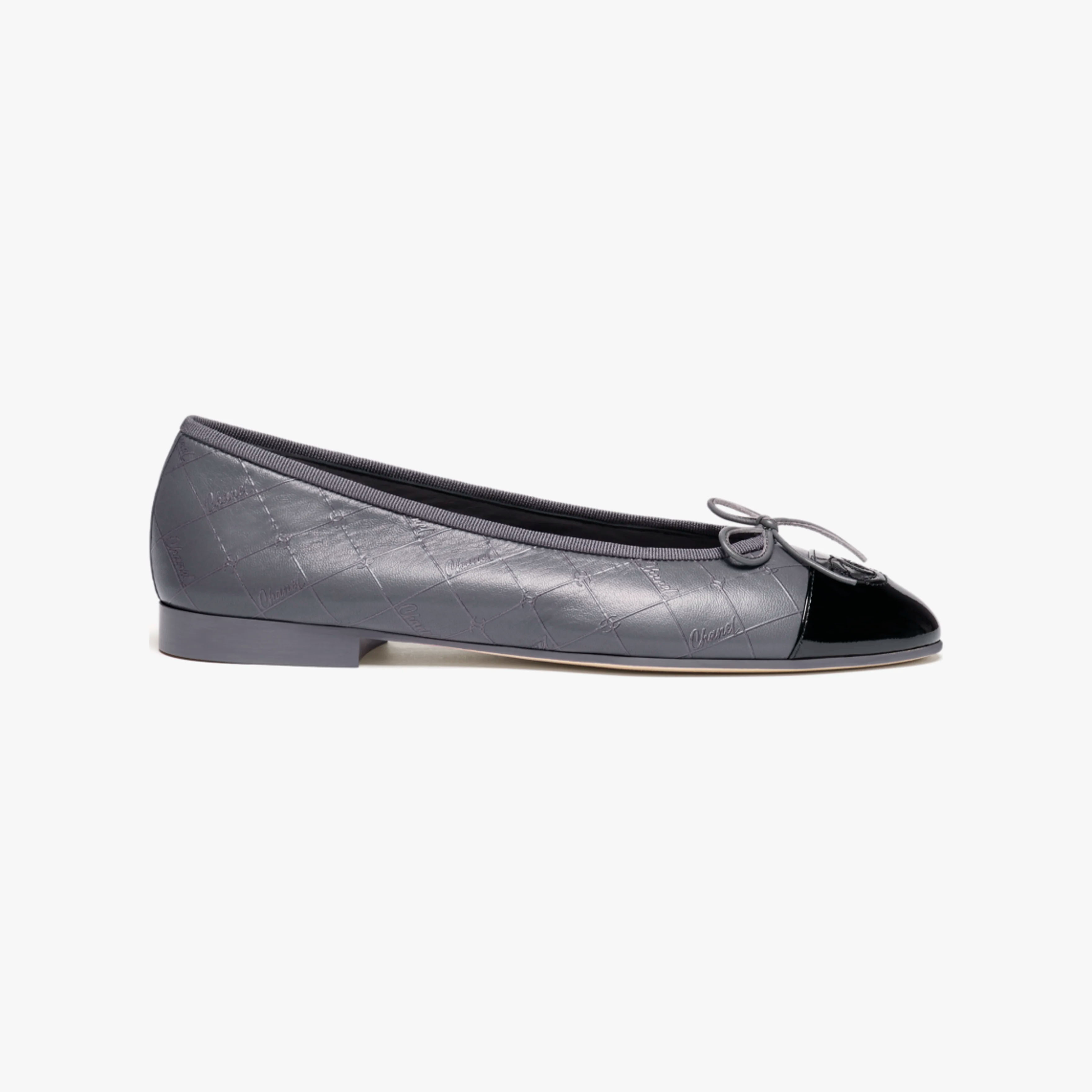 Chanel Flat shoes with printed lambskin and calf patent leather gray and black Ballet  Shoes