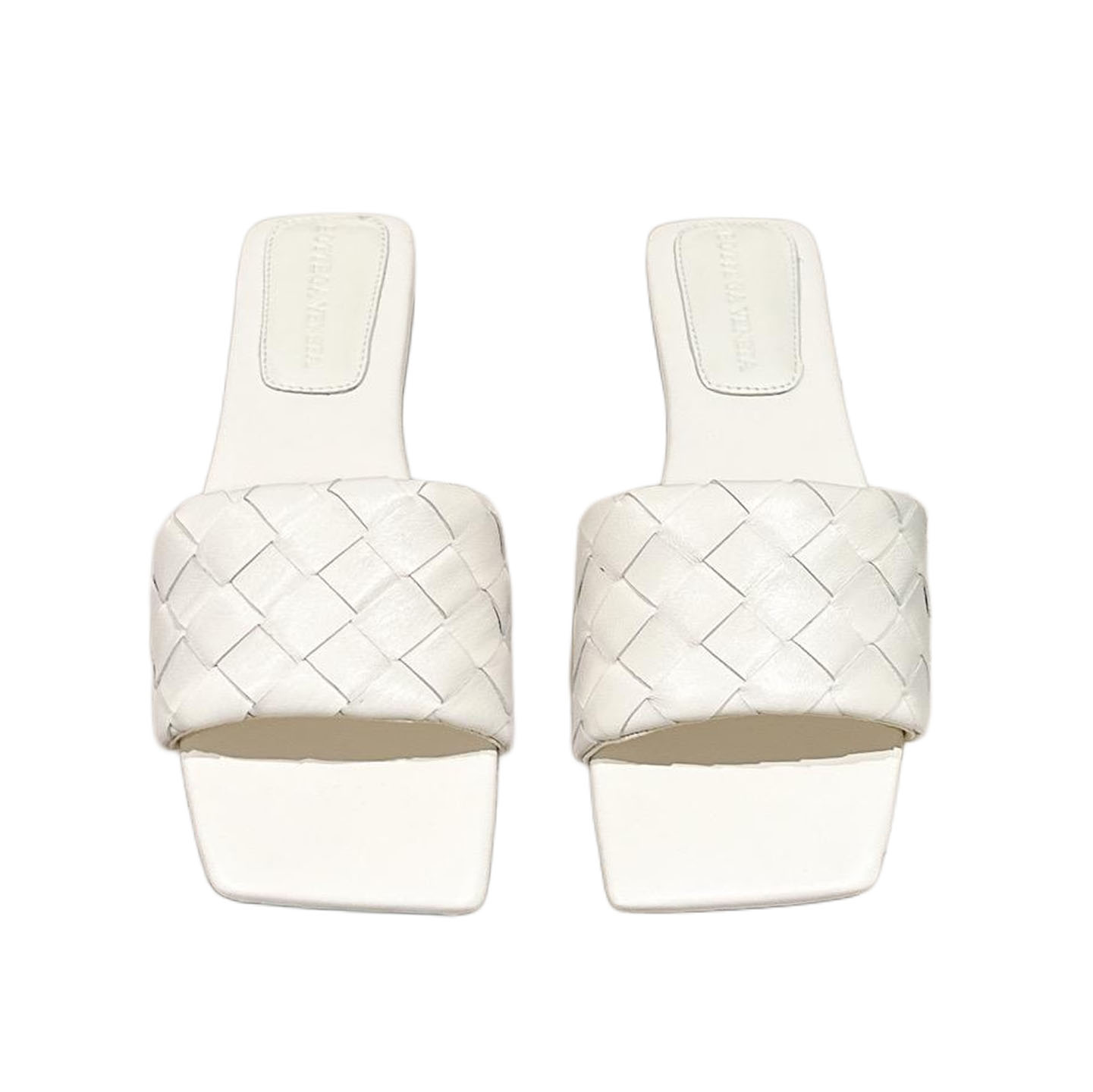 Bottega Veneta Parco Mule In White Intrecciato Leather Flat Mule Sandal