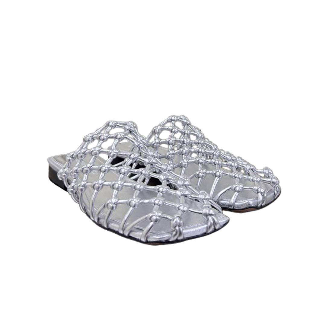 Bottega Veneta Riva Flat Mule In Silver Woven Hand-Knotted Leather Mule Pump