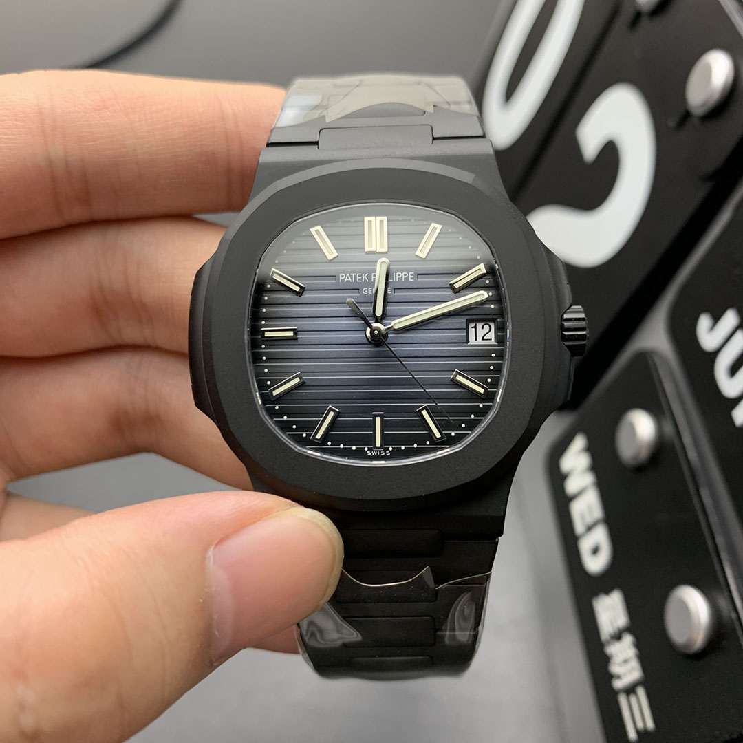 PATEK PHILIPPE-NAUTILUS-ref.5711 -1A-40mm