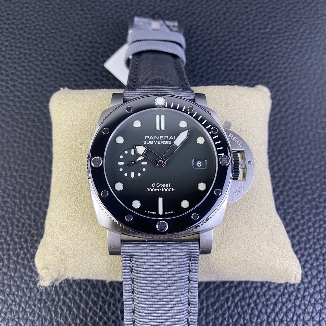 PANERAI-SUBMERSIBLE-PAM01288-44mm
