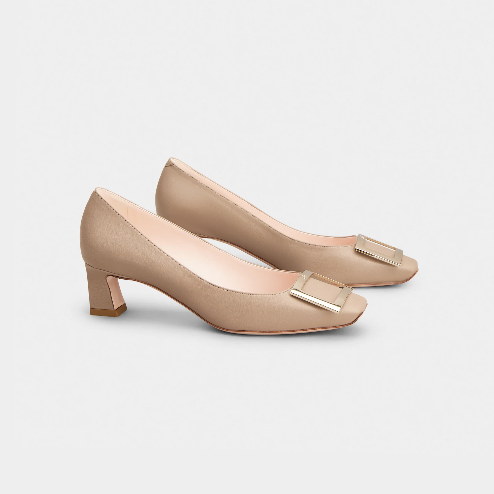 Roger Vivier Trompette Pumps High Heels In Beige Leather With Metal Buckle (Heel Height 4.5cm)