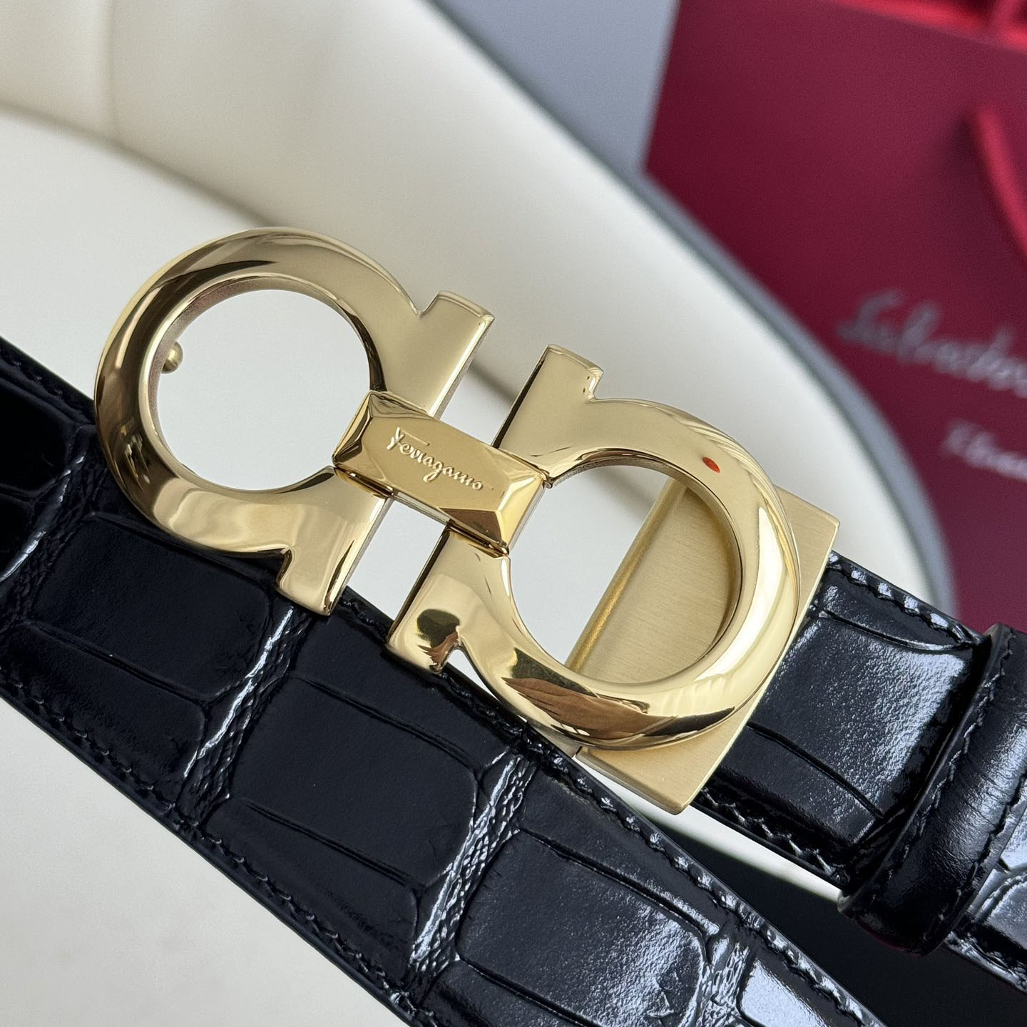 Ferragamo Men's Double Gancini Buckle Reversible Belt In Black Crocodile-Embossed Calfskin With Gold/Silver/Black Hardware 35mm