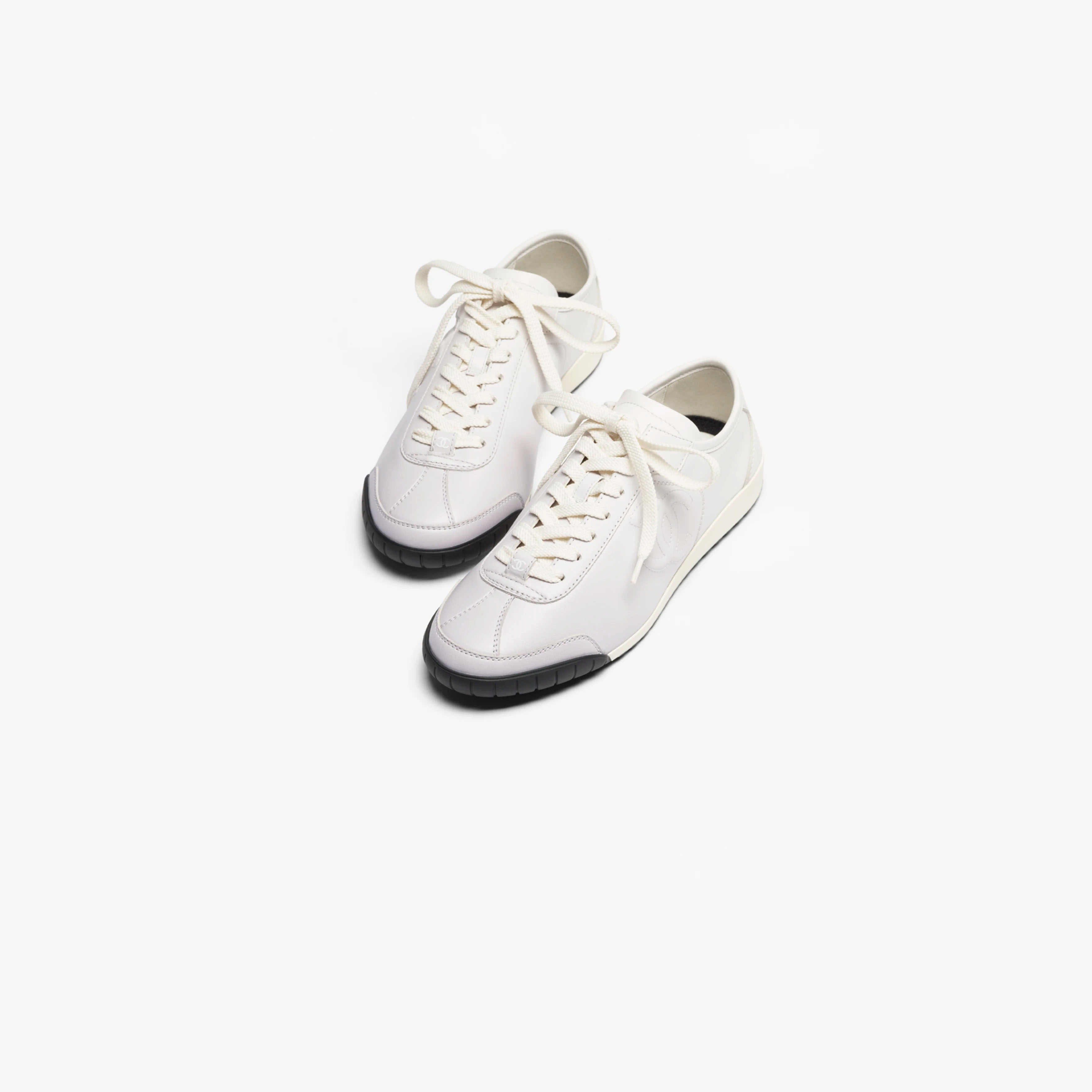 Chanel Calfskin printed in lavender Sneakers