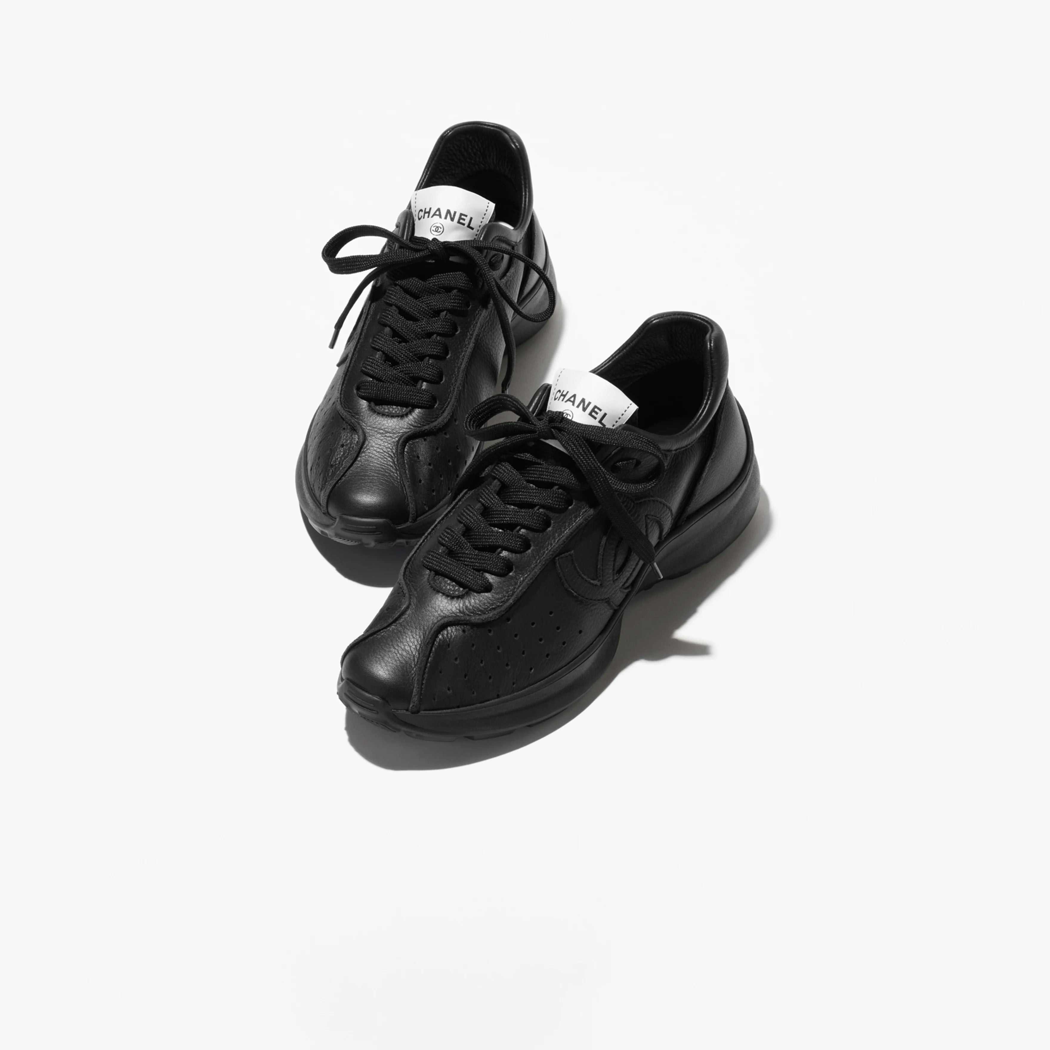 Black calf skin Chanel Sneake