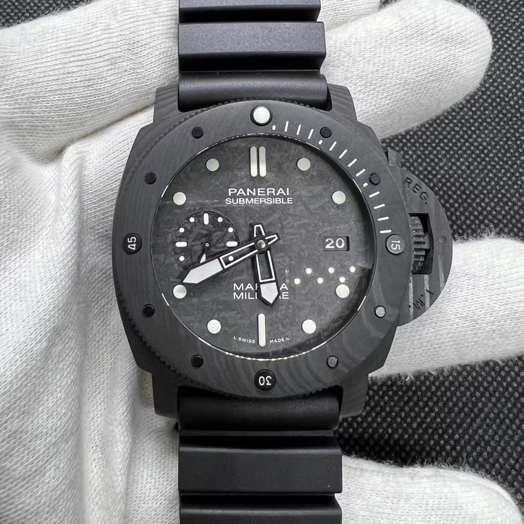 PANERAI-SUBMERSIBLE-PAM00979-47MM