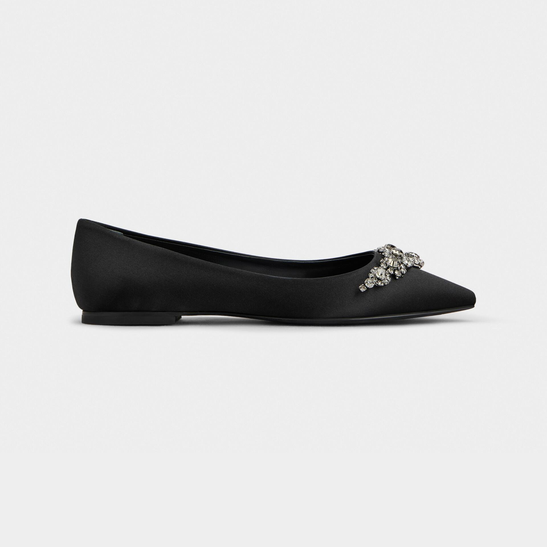 Roger Vivier Efflorescence Ballerinas In White/Black Satin With Crystal Flowers Buckle (Heel Height 1cm)
