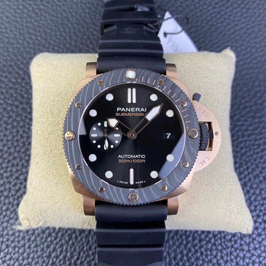 PANERAI-SUBMERSIBLE-PAM01070-44mm