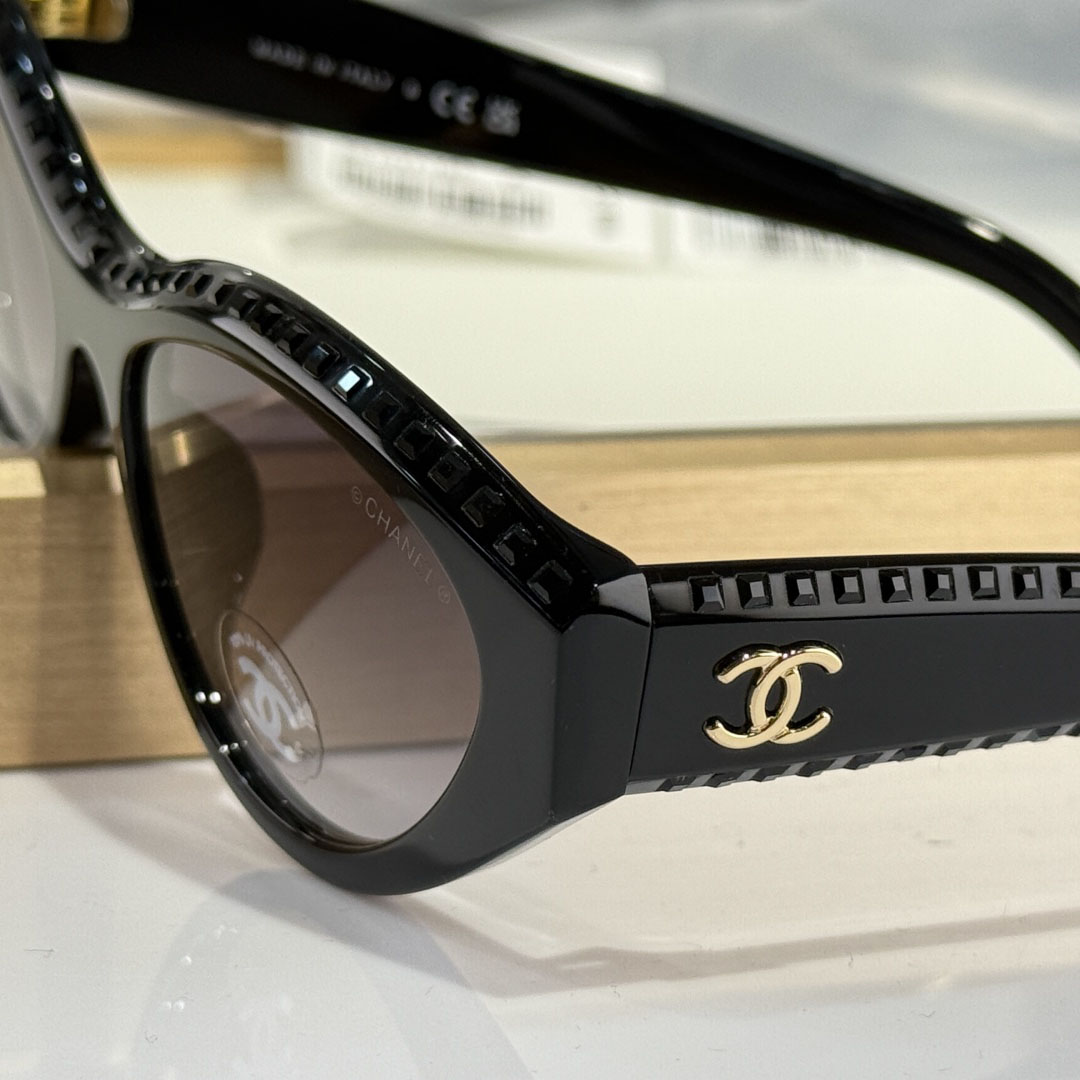 CHANEL glasses black color size 56口17-140