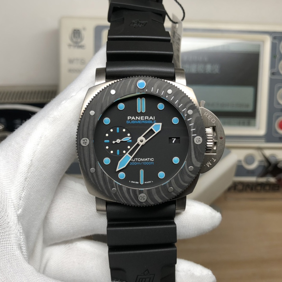 PANERAI-SUBMERSIBLE-PAM00799-47MM