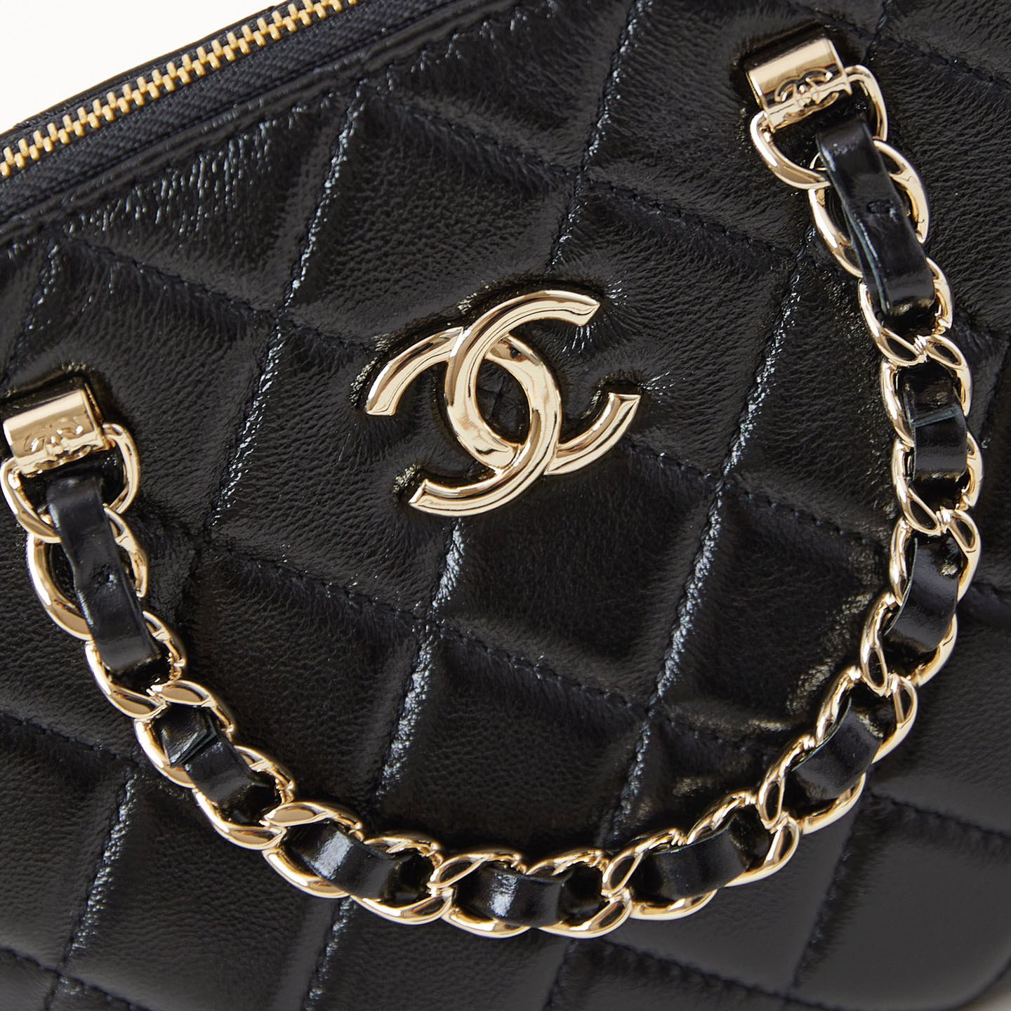 Chanel Black / Wine Red / Apricot color Quilted Lambskin Leather Crossbody Bags