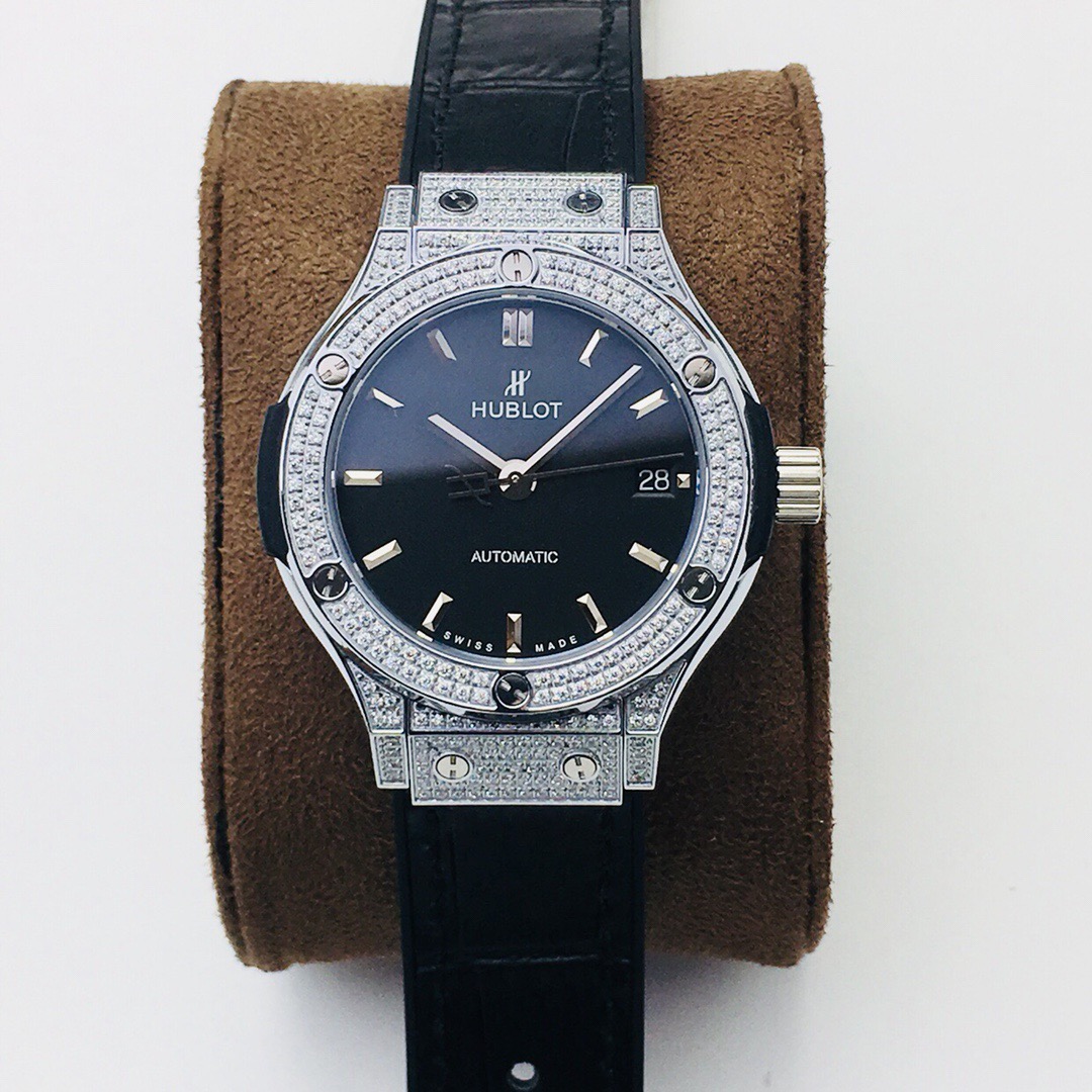 HUBLOT-CLASSIC FUSION-ref.565.NX.1171.LR.1704-38mm
