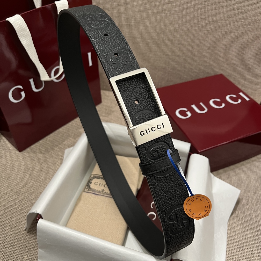 Gucci Men's Rectangular Buckle Reversible Belt In Black Monogram Calfskin With Gold/Silver Hardware 35mm