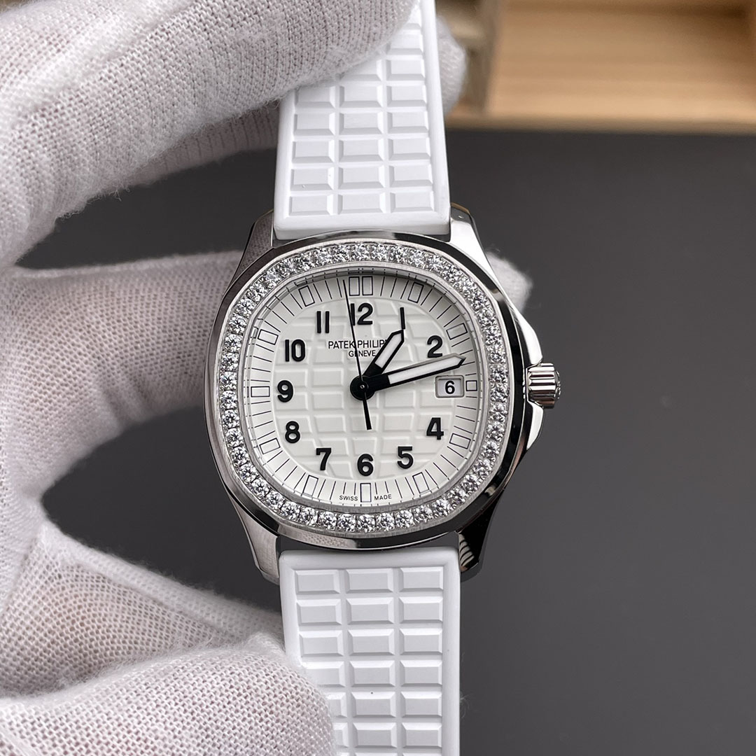 PATEK PHILIPPE-AQUANAUT-ref.5067A-024-35.6mm
