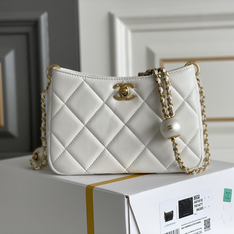 Chanel Quilted Lambskin Leather White /Black Crossbody Bags