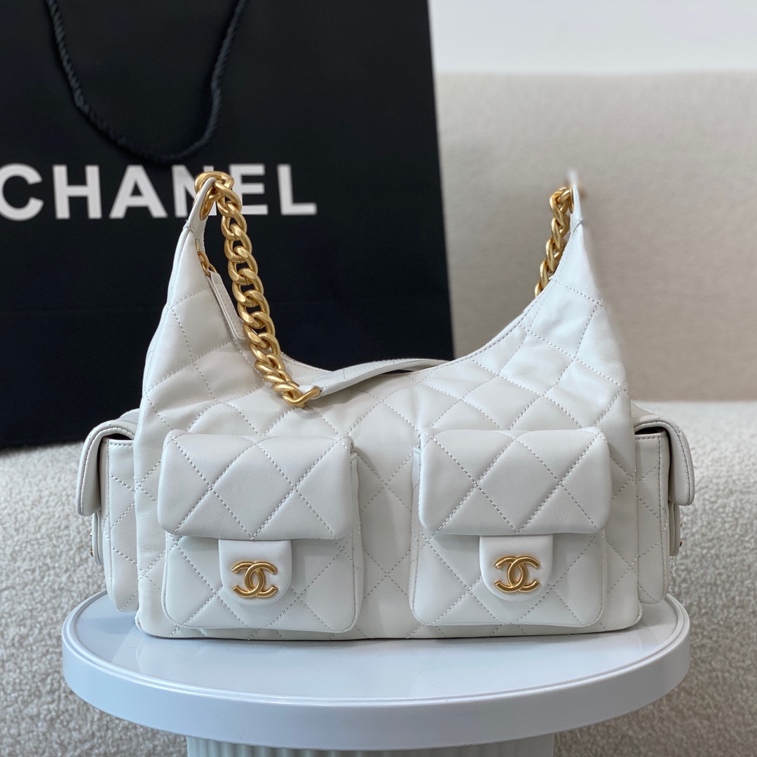 Chanel Quilted Lambskin Leather White /Black Shoulder Bags