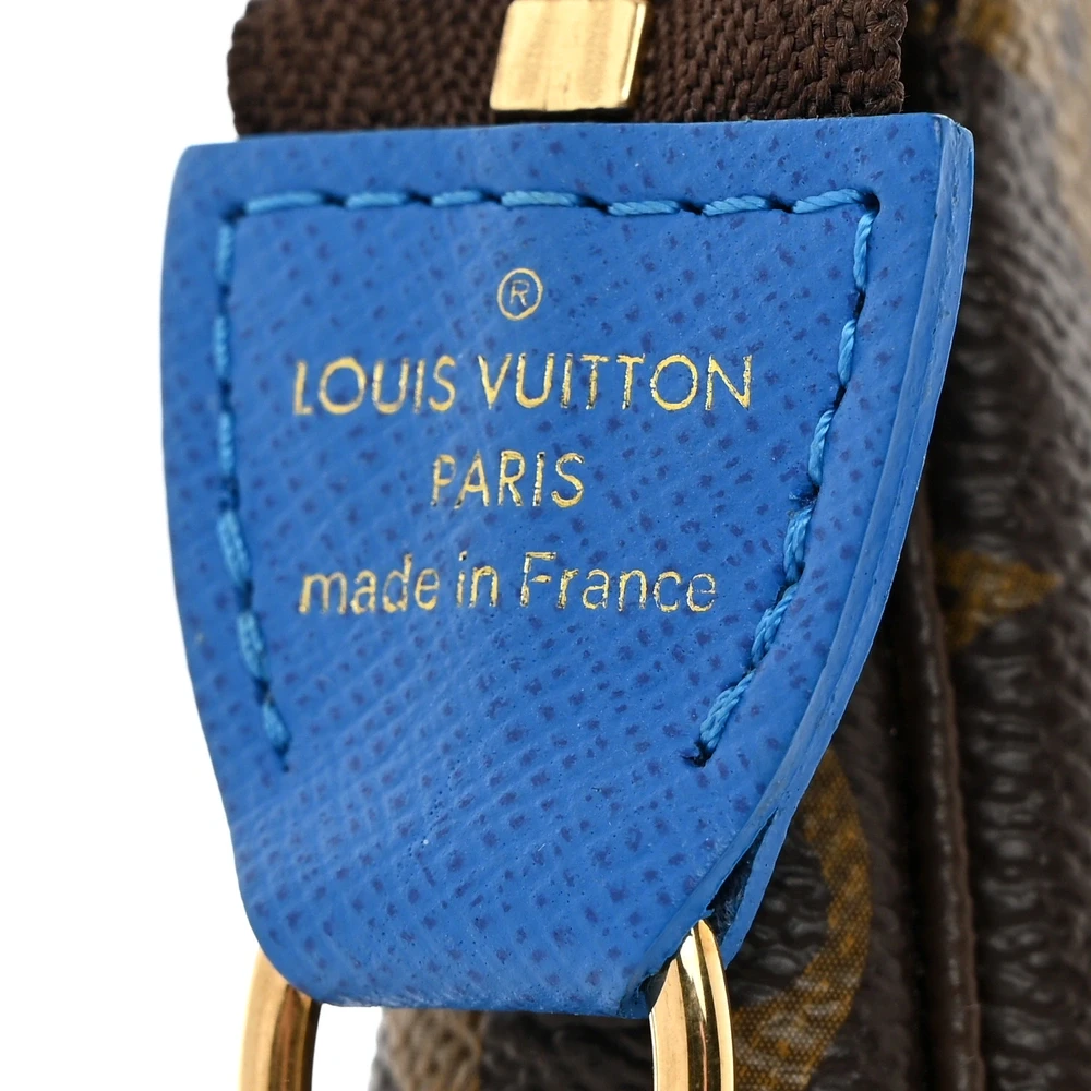 Louis Vuitton Mini Venice Pochette Accessories 2019 Christmas Animation Monogram Canvas Gold Hardware