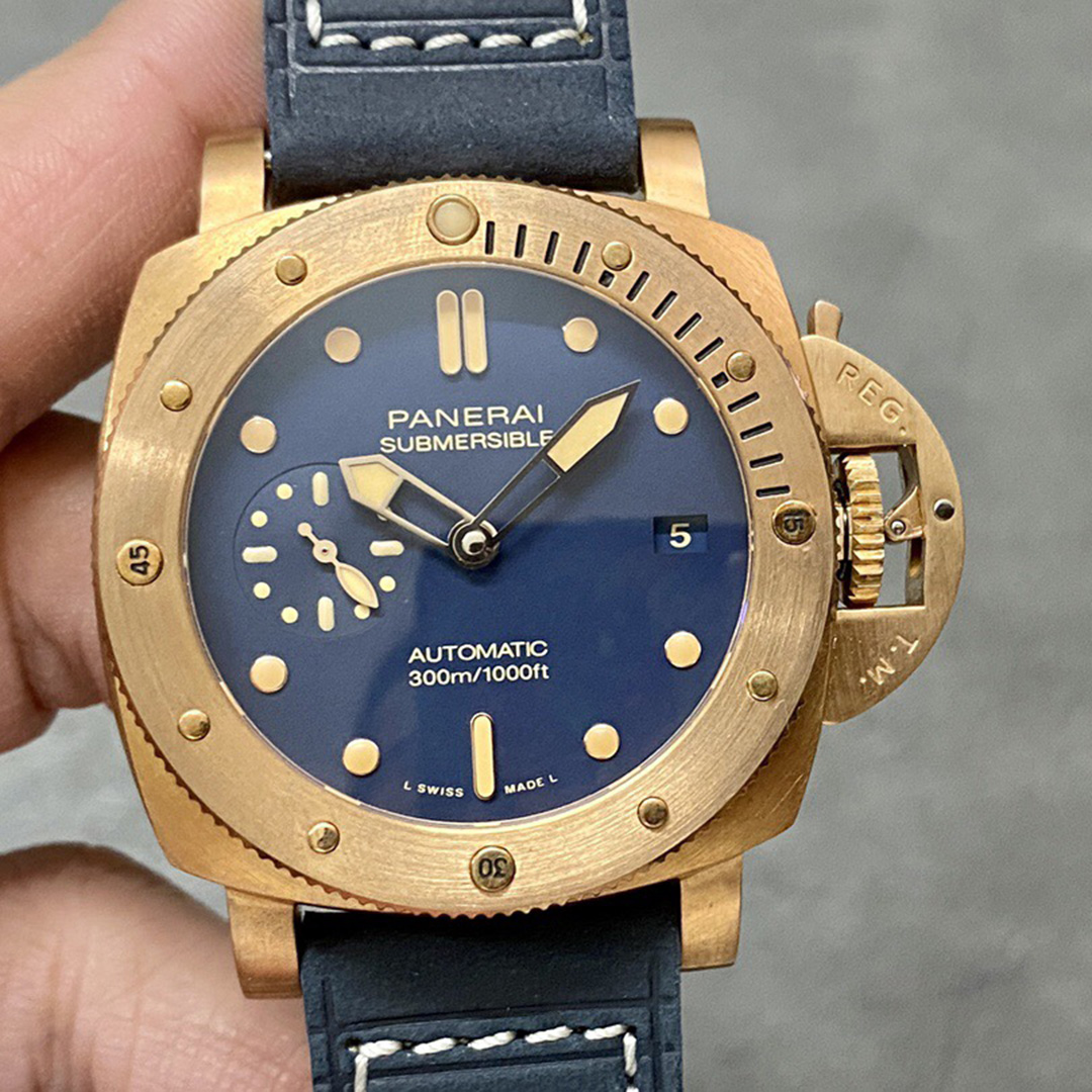 PANERAI-SUBMERSIBLE-PAM01074-42MM