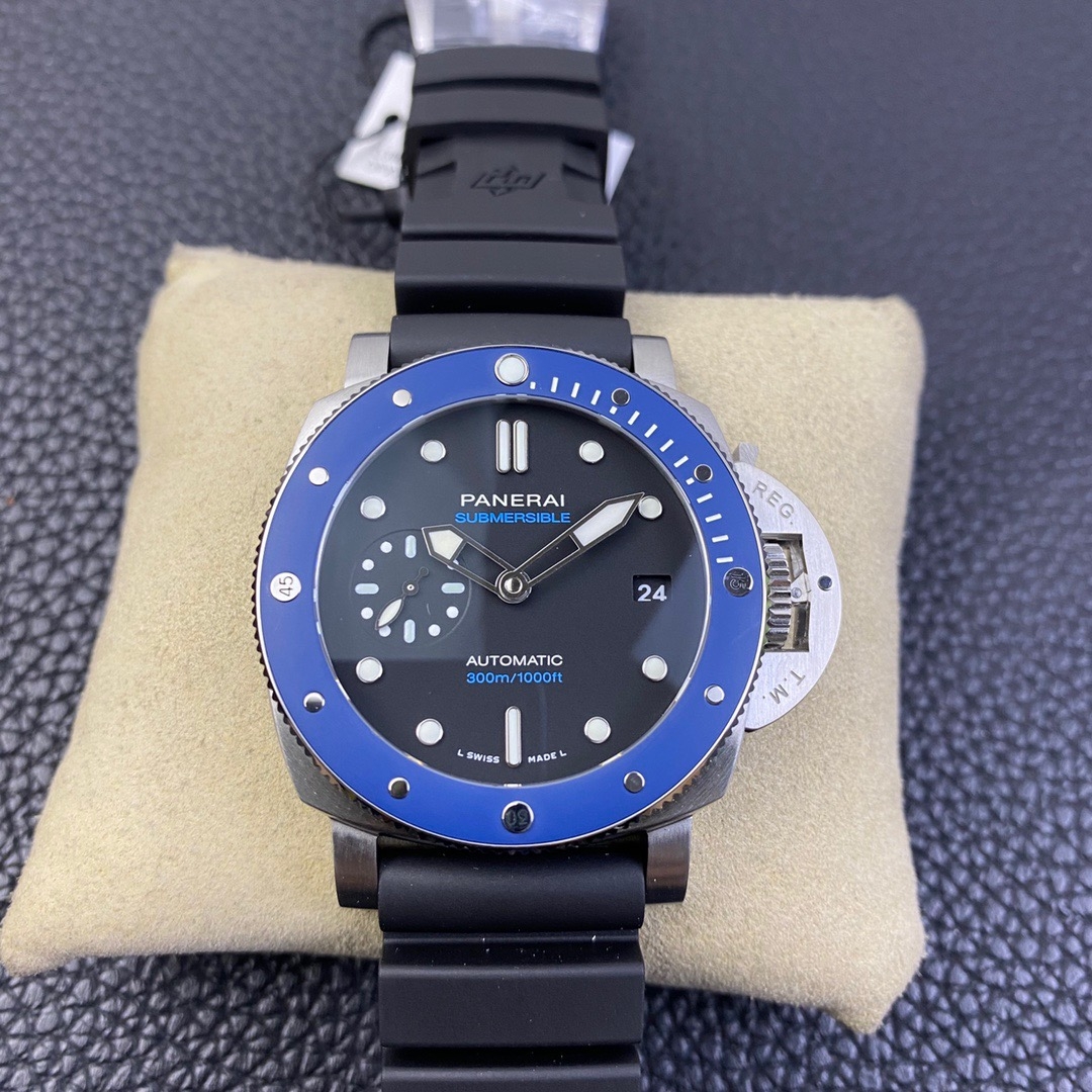 PANERAI-SUBMERSIBLE-PAM01209-42MM