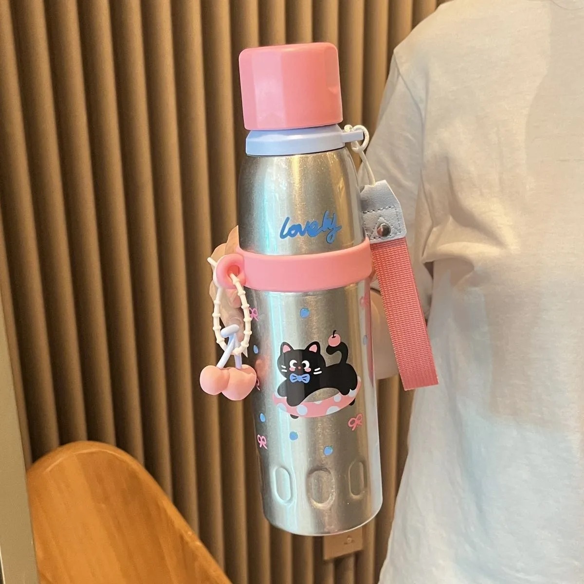 Star Pattern Water Bottle