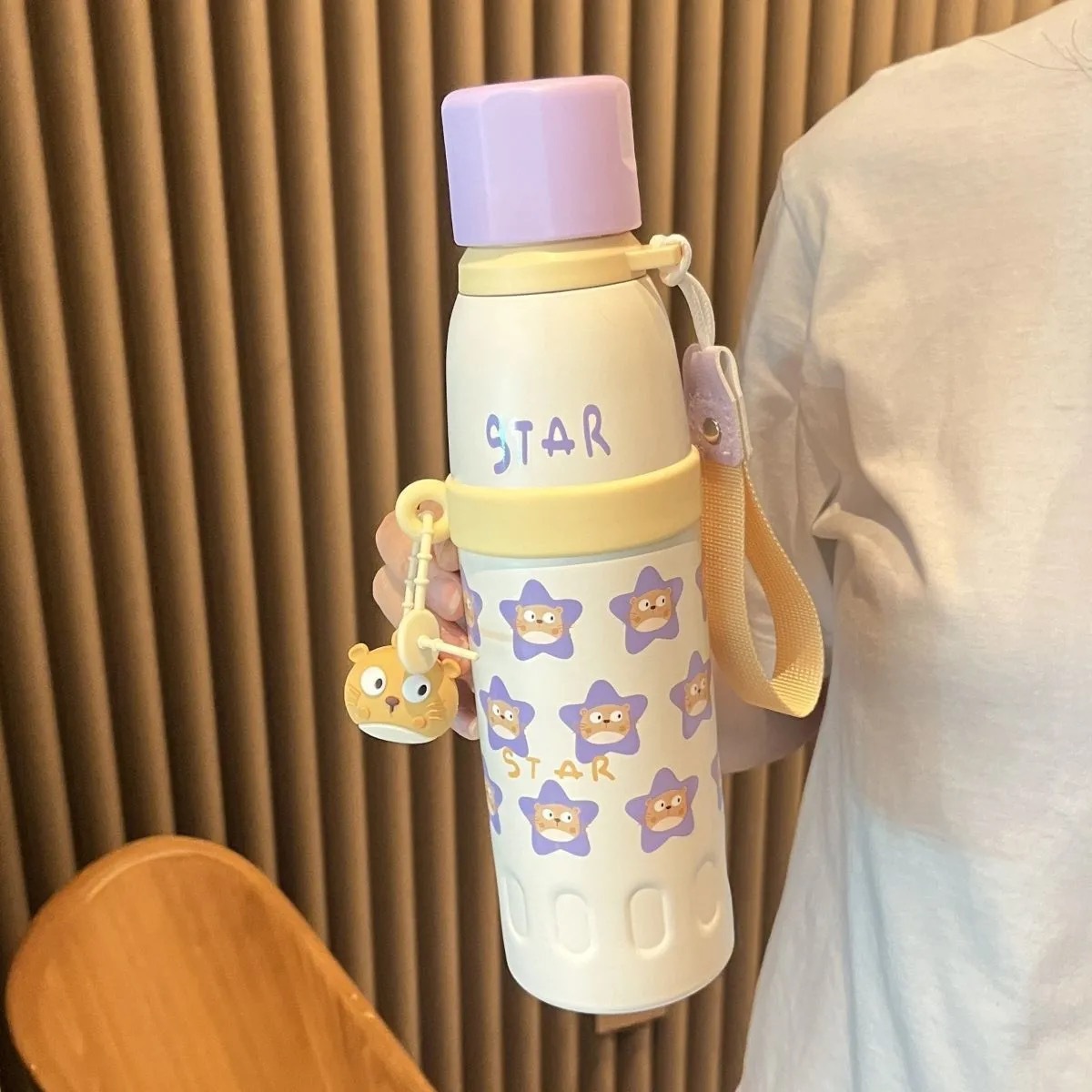 Star Pattern Water Bottle